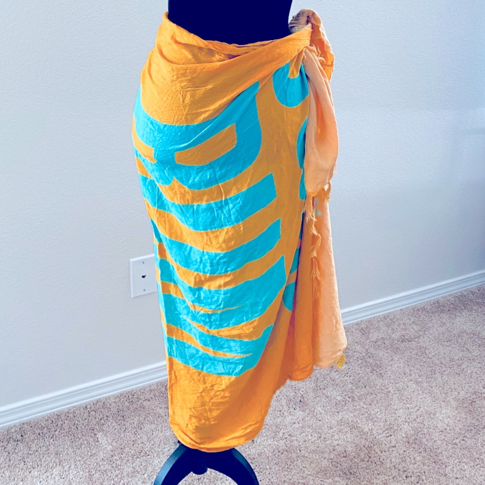 5/$25! Sol de Janiero Bum Bum Cream Sarong